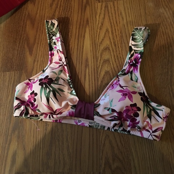 Simply gorgeous NWT bikini top floral size L - Picture 4 of 4